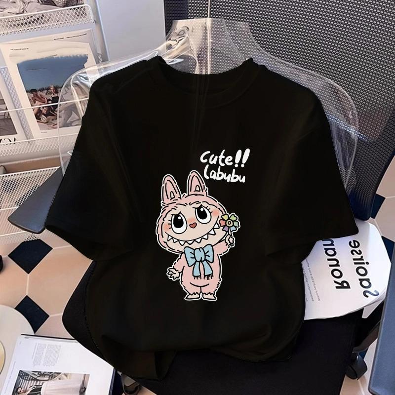 Мультяшна графіка Labubu Дитяча доросла друкована футболка Літня чоловіча та жіноча мода Вулична дівчина Футболки з коротким рукавом Топ Одяг 120
Мультяшна графіка Labubu Дитяча доросла друкована футболка Літня чоловіча та жіноча мода Вулична дівчина Футболки з коротким рукавом Топ Одяг 120