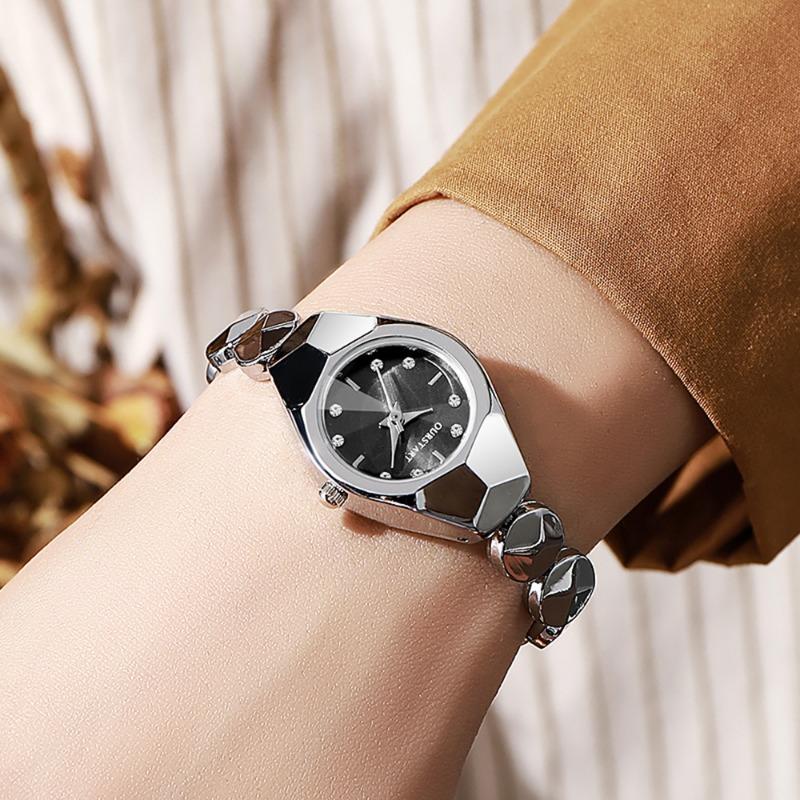 New waterproof quartz watch female niche student exquisite bracelet watch women s watch
New waterproof quartz watch female niche student exquisite bracelet watch women s watch