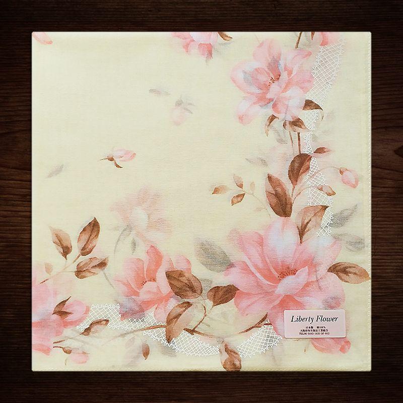 Japanese-Made Thin Cotton Sweat-Absorbent Elegant Handkerchief Light yellow ground color
Japanese-Made Thin Cotton Sweat-Absorbent Elegant Handkerchief Light yellow ground color