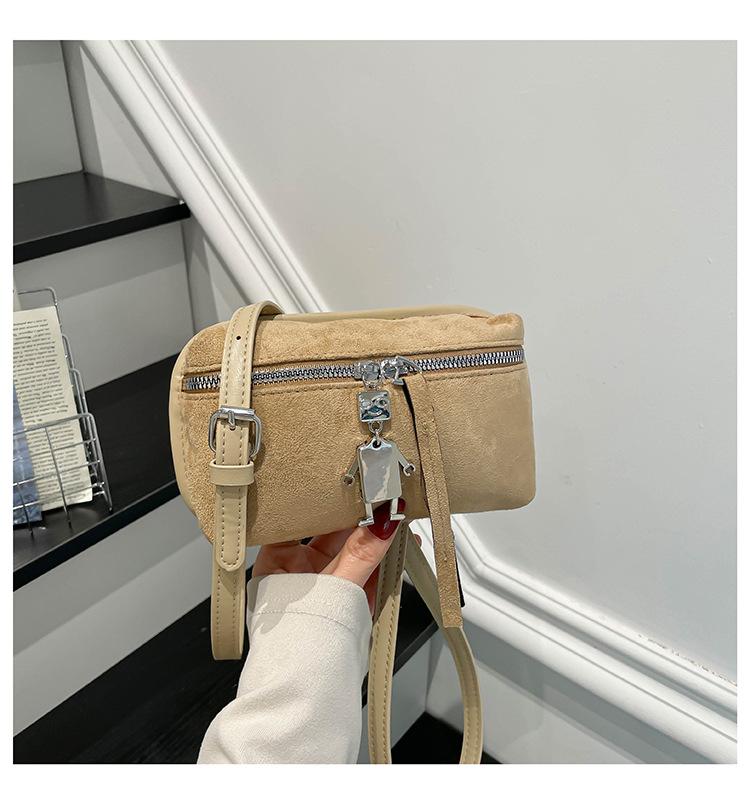 New Korean Style Crossbody Bag Soft Faux Leather Shoulder Bag with Double Zipper Comfortable and Versatile Texture Luxury Bag
New Korean Style Crossbody Bag Soft Faux Leather Shoulder Bag with Double Zipper Comfortable and Versatile Texture Luxury Bag
