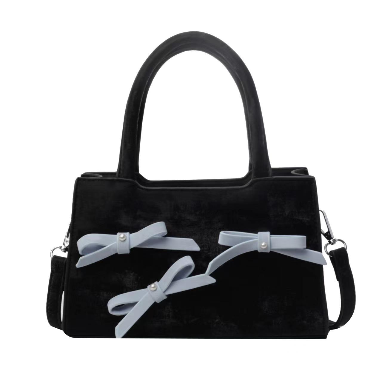 Модная женская сумка Bow Fashion, весенняя, простая, премиум-фактурная, маленькая, квадратная, сумка через плечо чёрный
Модная женская сумка Bow Fashion, весенняя, простая, премиум-фактурная, маленькая, квадратная, сумка через плечо чёрный