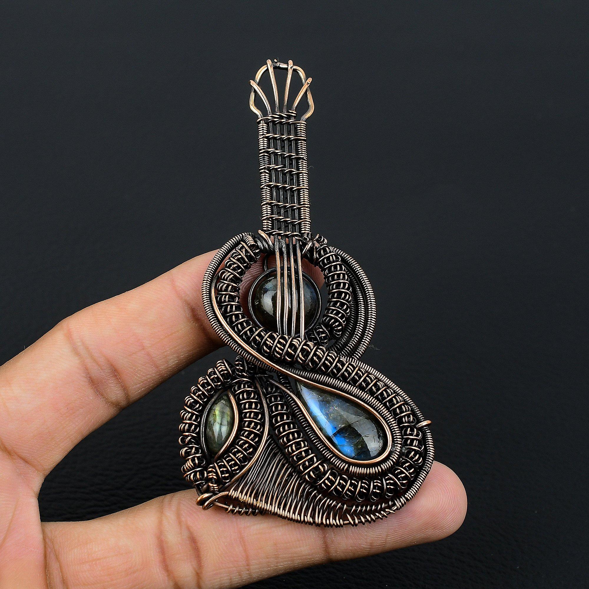 Подвеска из лабрадорита, Подвеска ручной работы, обернутая медной проволокой 999 пробы, Антикварное украшение, Для подарка, Серебряное украшение 3.55 Inches
Подвеска из лабрадорита, Подвеска ручной работы, обернутая медной проволокой 999 пробы, Антикварное украшение, Для подарка, Серебряное украшение 3.55 Inches