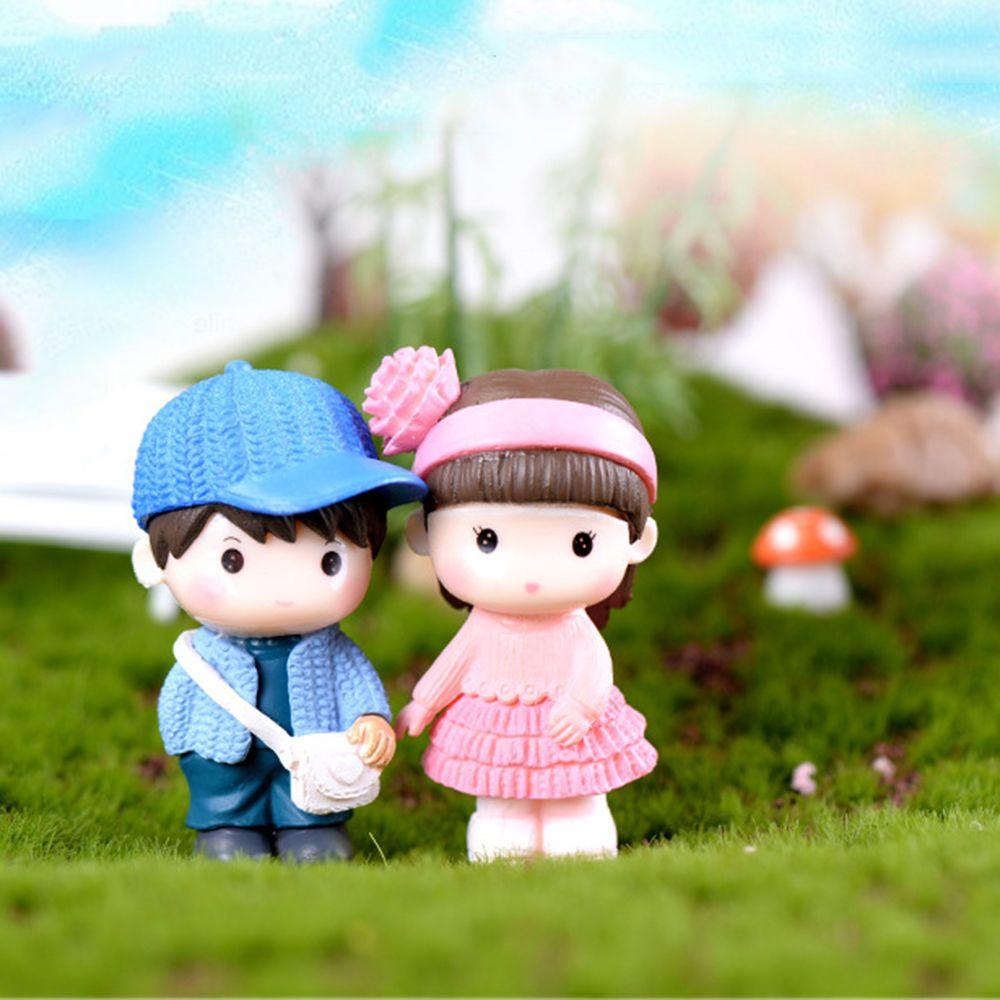 Mini Sculpture Resin DIY Play House Toy Couple Figurines Fairy Garden Decor Miniature Ornament
Mini Sculpture Resin DIY Play House Toy Couple Figurines Fairy Garden Decor Miniature Ornament