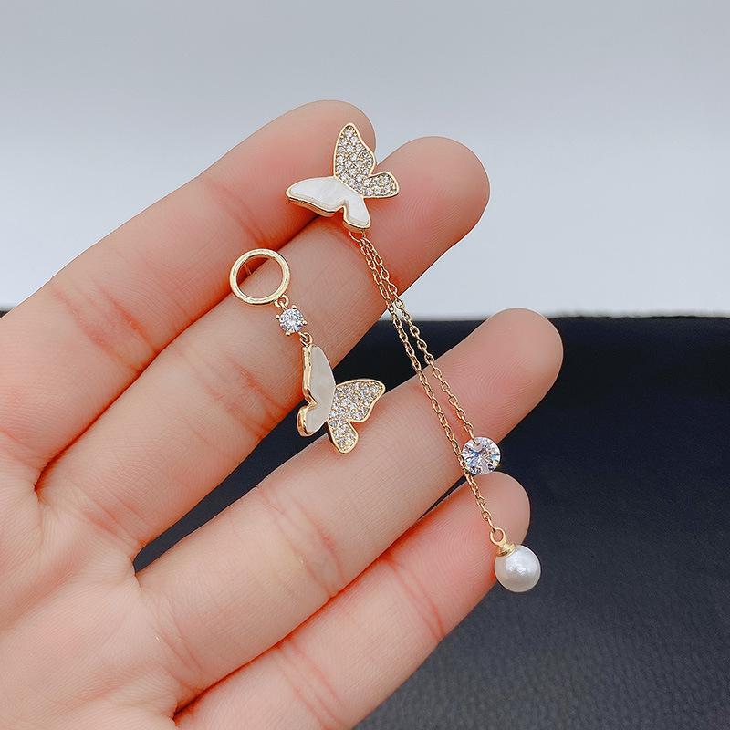 Asymmetrical Butterfly Earrings - High-End Niche Design, Trendy Korean Style for Students, Perfect for Autumn and Winter. Asymmetric butterfly
Asymmetrical Butterfly Earrings - High-End Niche Design, Trendy Korean Style for Students, Perfect for Autumn and Winter. Asymmetric butterfly