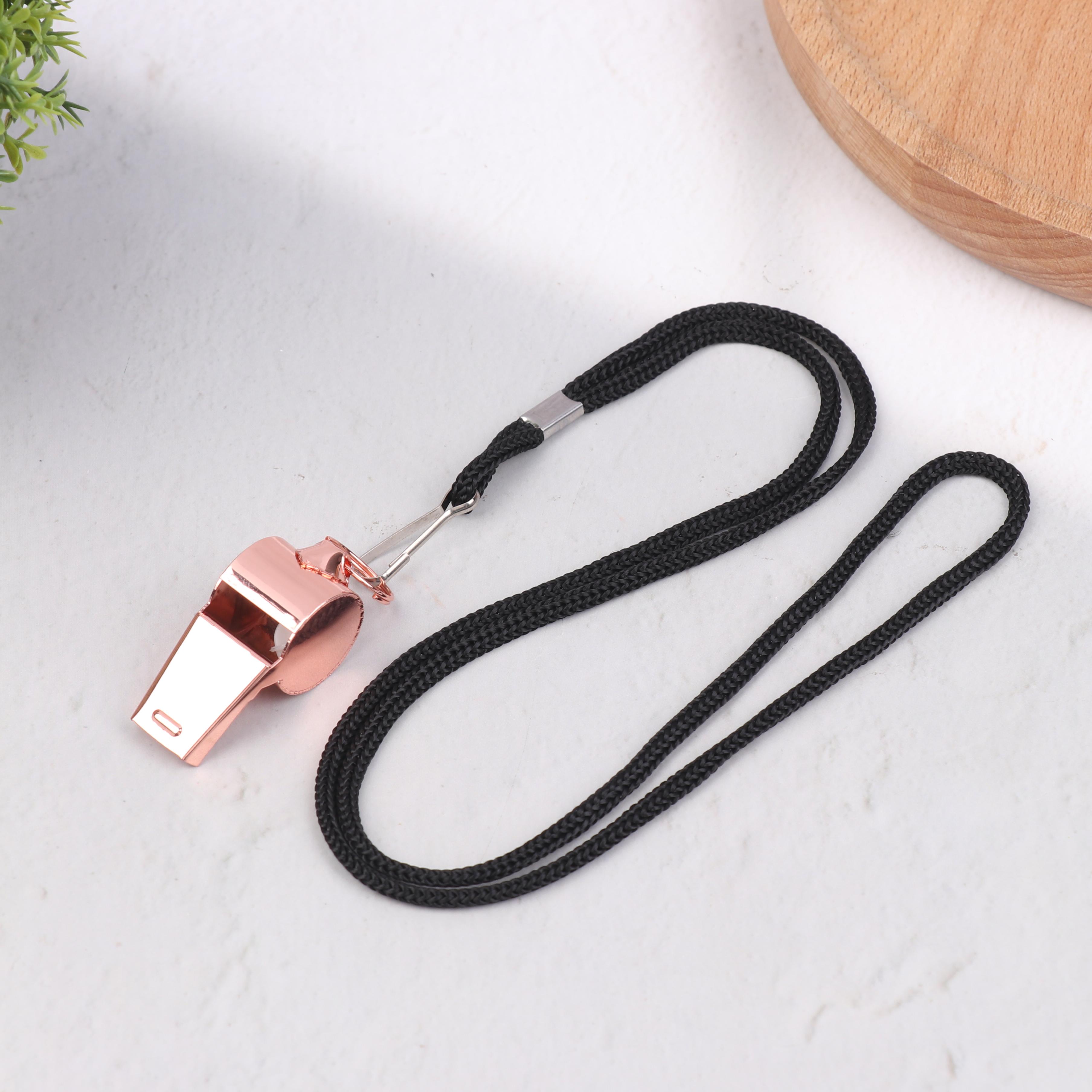 Подвеска-свисток для выживания на открытом воздухе, брелок, портативные сигнальные свистки для спасения с высоким децибелом, инструмент для кемпинга, многофункциональный свисток розовый
Подвеска-свисток для выживания на открытом воздухе, брелок, портативные сигнальные свистки для спасения с высоким децибелом, инструмент для кемпинга, многофункциональный свисток розовый