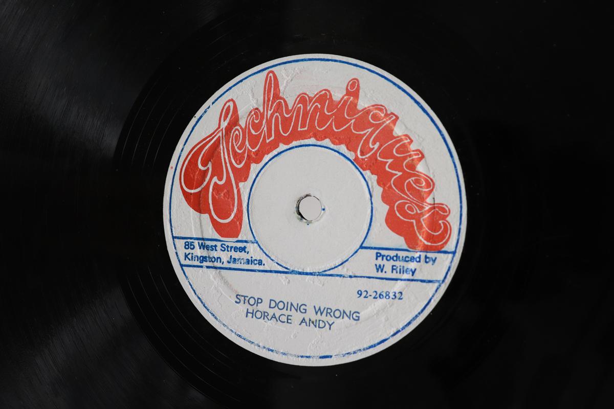 12inch Record HORACE ANDY Stop Doing Wrong No Peace NONE TECHNIQUES Jamaica Reggae Ska Dub Used
12inch Record HORACE ANDY Stop Doing Wrong No Peace NONE TECHNIQUES Jamaica Reggae Ska Dub Used