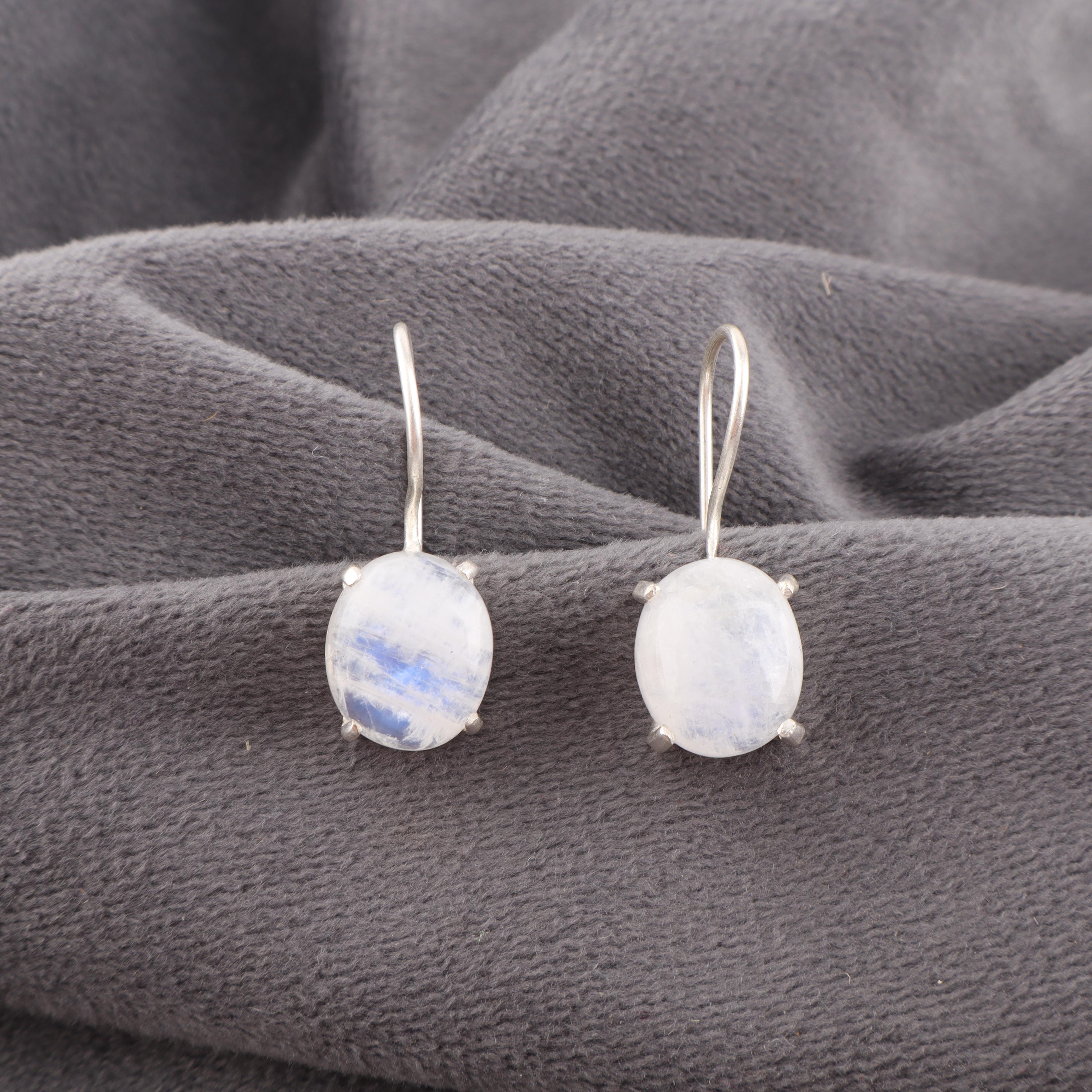Rainbow Moonstone Earrings Gemstone Jewelry, 925 Solid Sterling Silver Earrings, Handmade Beautiful Jewelry Earrings 1.05 Inches білий
Rainbow Moonstone Earrings Gemstone Jewelry, 925 Solid Sterling Silver Earrings, Handmade Beautiful Jewelry Earrings 1.05 Inches білий