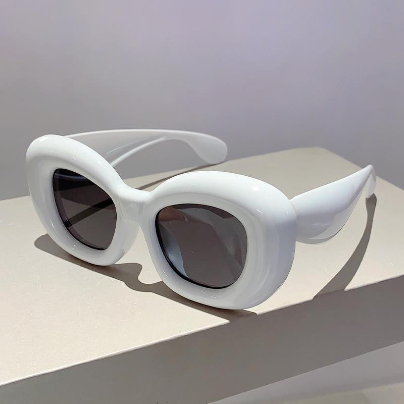 KAMMPT Inflated Rim Square Sunglasses 2024 New Stylish Vintage Solid Color Eyewear Trendy Brand Designer Outdoor Women Shades without case
KAMMPT Inflated Rim Square Sunglasses 2024 New Stylish Vintage Solid Color Eyewear Trendy Brand Designer Outdoor Women Shades without case
