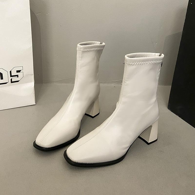 Французские короткие ботинки и ботильоны женские осенне-зимние бархатные квадратные эластичные тонкие ботинки толстый каблук высокий каблук ботинки Мартин 40
Французские короткие ботинки и ботильоны женские осенне-зимние бархатные квадратные эластичные тонкие ботинки толстый каблук высокий каблук ботинки Мартин 40