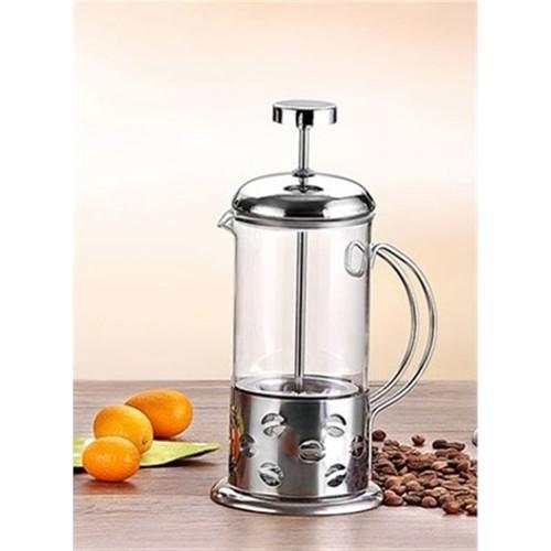 Френч-пресс / Чайник с травяным чаем
Френч-пресс / Чайник с травяным чаем