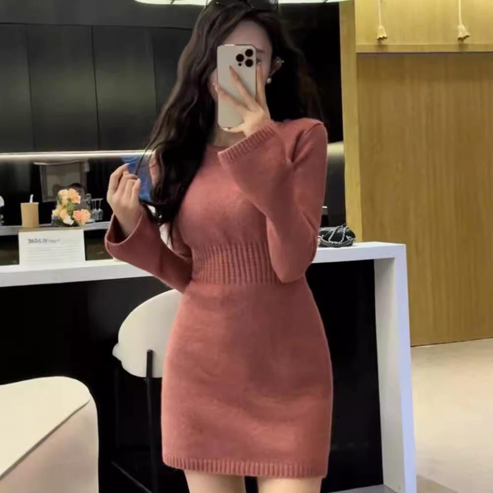 Women s Petite Long Sleeve Knit Dress - French Style, Autumn/Winter 2024 One Size (In Stock)
Women s Petite Long Sleeve Knit Dress - French Style, Autumn/Winter 2024 One Size (In Stock)