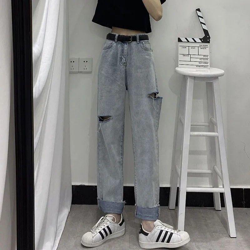 Women s Low-Waist Washed Retro Blue Wide-Leg Jeans, Summer Style, Loose Drapey Fit, Floor-Length. XL
Women s Low-Waist Washed Retro Blue Wide-Leg Jeans, Summer Style, Loose Drapey Fit, Floor-Length. XL