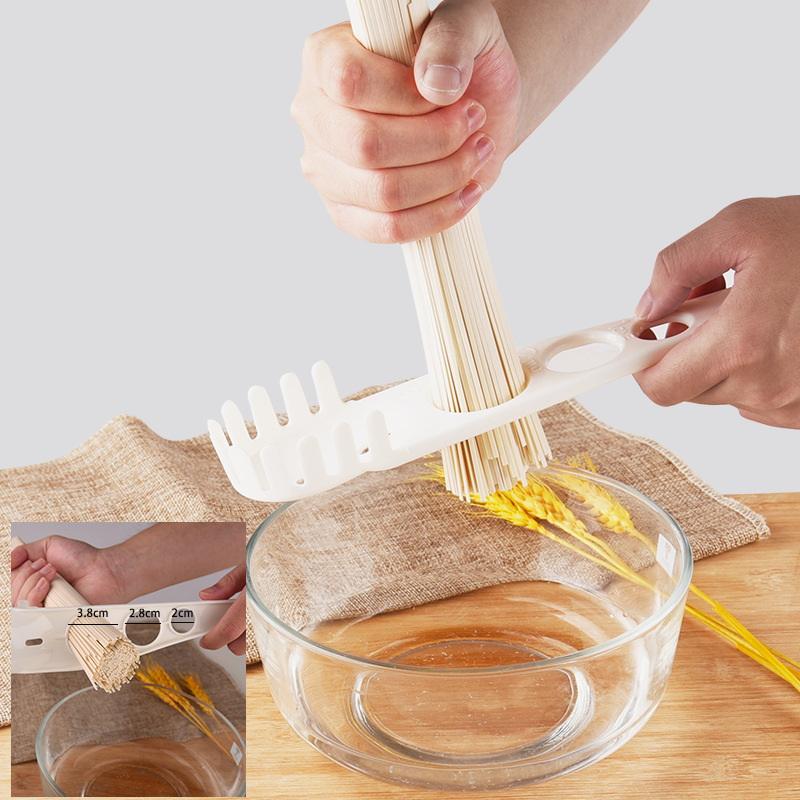 Spaghetti Spoon Multi-functional Home Fish Noodle Spoon Plastic Draining Colander Egg Yolk Separation Spoon Kitchen Supplies ONESIZE
Spaghetti Spoon Multi-functional Home Fish Noodle Spoon Plastic Draining Colander Egg Yolk Separation Spoon Kitchen Supplies ONESIZE