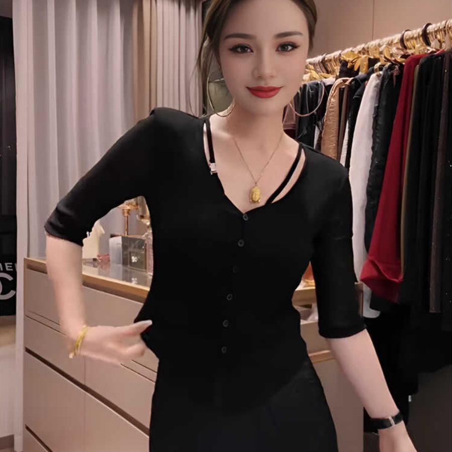 2025 Spring French V-neck Women s Slim Fit Mid-Sleeve Ice Silk T-Shirt XXXL чорний
2025 Spring French V-neck Women s Slim Fit Mid-Sleeve Ice Silk T-Shirt XXXL чорний