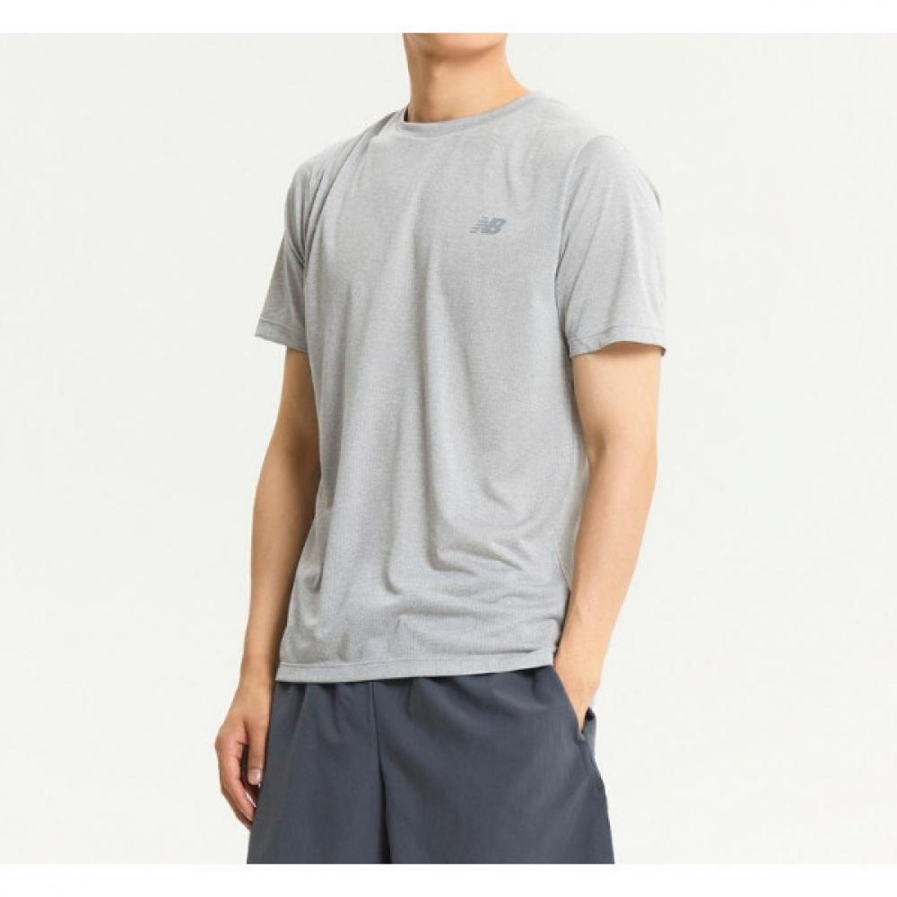 New Balance New Balance Mt41253 Men Athletics Running Short Sleeve Tee Top B NBNEE4P051 15/M
New Balance New Balance Mt41253 Men Athletics Running Short Sleeve Tee Top B NBNEE4P051 15/M