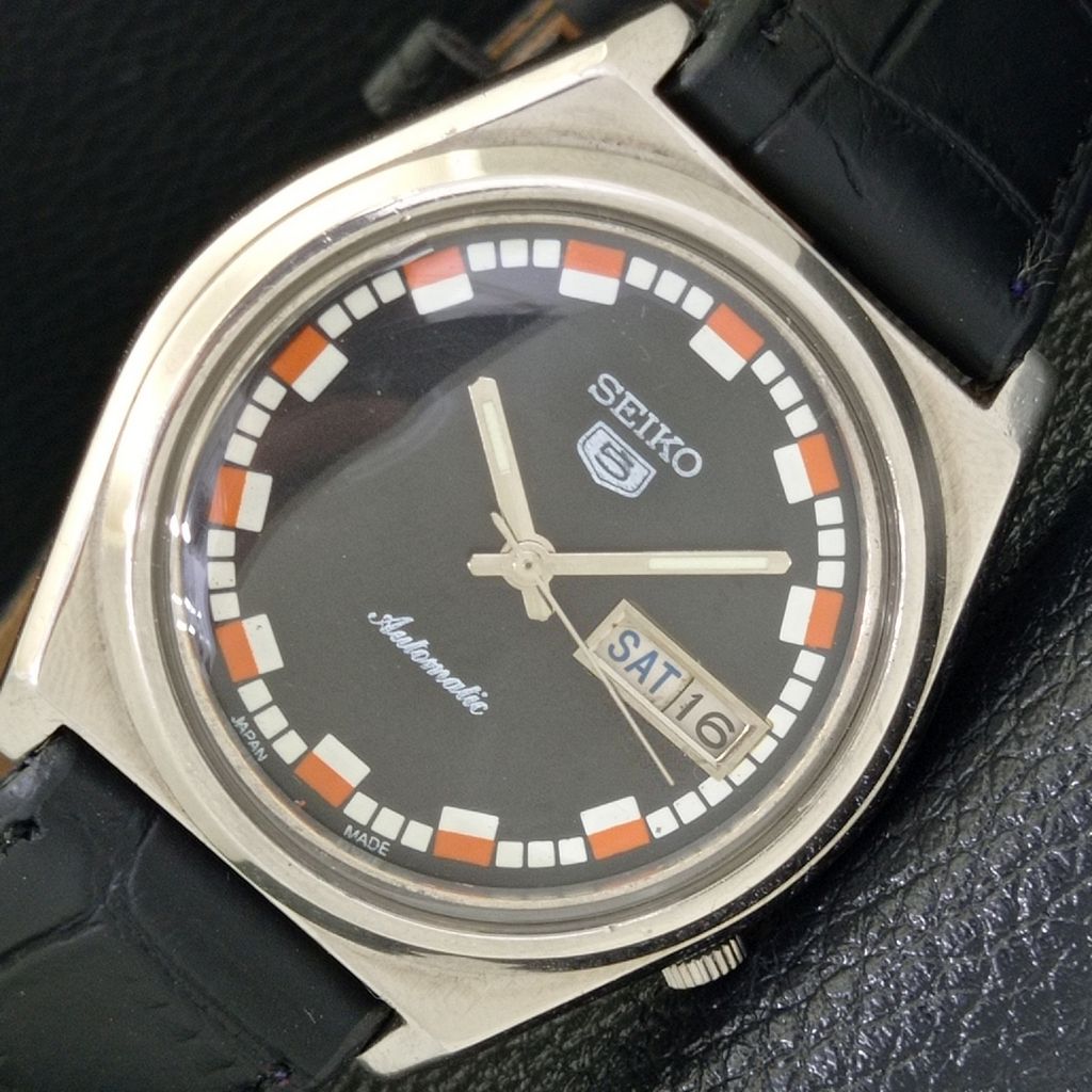 ВИНТАЖНЫЕ МУЖСКИЕ ЧАСЫ SEIKO 5 AUTOMATIC 7019A ЯПОНИЯ С ЧЕРНЫМ ЦВЕТНЫМ ЦИФЕРБЛАТОМ a500094-2 R151a-a500094
ВИНТАЖНЫЕ МУЖСКИЕ ЧАСЫ SEIKO 5 AUTOMATIC 7019A ЯПОНИЯ С ЧЕРНЫМ ЦВЕТНЫМ ЦИФЕРБЛАТОМ a500094-2 R151a-a500094