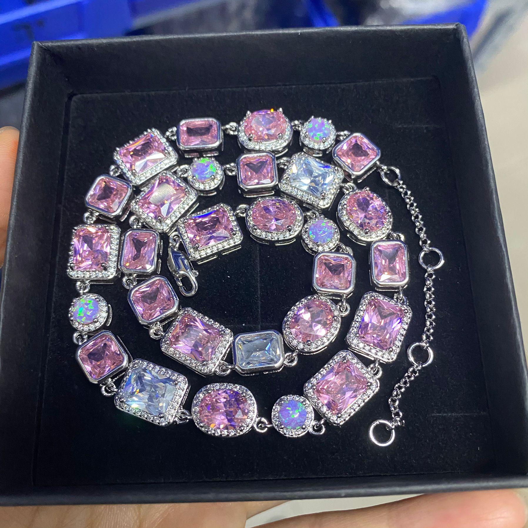 THE BLING KING 10mm Gradient Blue Purple Gem Opal Necklace Iced Out AAAAA Cubic Zirconia Bracelet For Men Women Hiphop Jewelry 7inch bracelet срібні рожевого кольору
THE BLING KING 10mm Gradient Blue Purple Gem Opal Necklace Iced Out AAAAA Cubic Zirconia Bracelet For Men Women Hiphop Jewelry 7inch bracelet срібні рожевого кольору