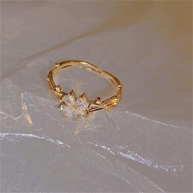 Able Four Leaf Clover Open Adjustable Ring For Women Girls Exquisite Inlaid Zircon Light Luxury Simple Wedding Ring
Able Four Leaf Clover Open Adjustable Ring For Women Girls Exquisite Inlaid Zircon Light Luxury Simple Wedding Ring