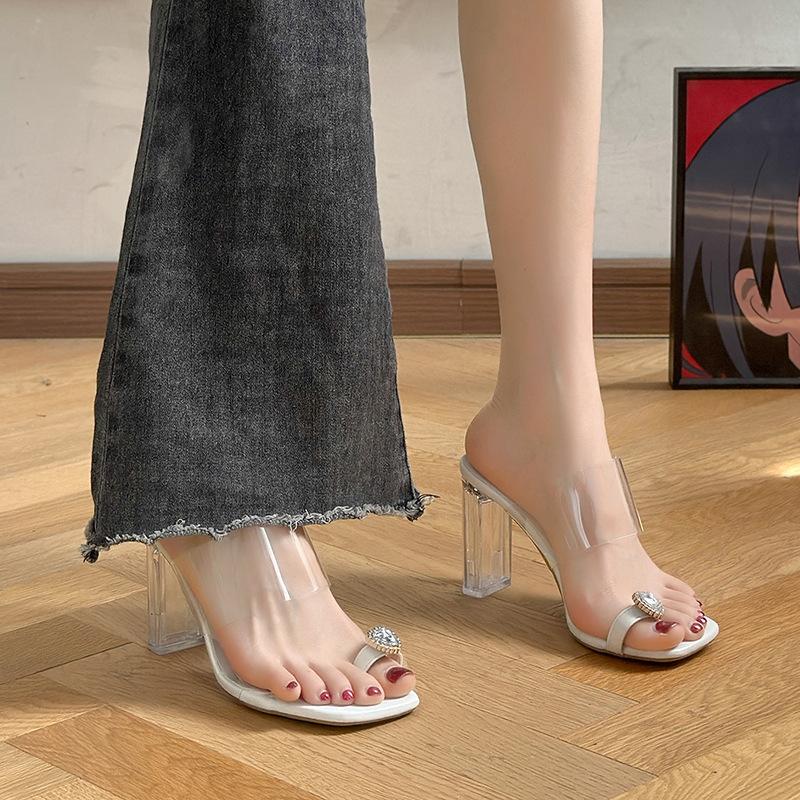 Transparent high-heeled half-slippers, women s new rhinestone thick-heeled toed slippers, and one-word cool slippers for outer wear. 40
Transparent high-heeled half-slippers, women s new rhinestone thick-heeled toed slippers, and one-word cool slippers for outer wear. 40
