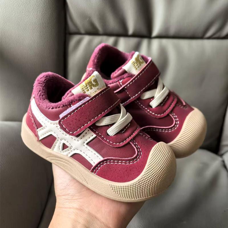 Зимняя детская обувь две хлопковые бархатные туфли для малышей детская обувь противоударная обувь для малышей обувь для младенцев для учеников мужского и женского пола 18 yards-23 yards, please take 6 pairs.
Зимняя детская обувь две хлопковые бархатные туфли для малышей детская обувь противоударная обувь для малышей обувь для младенцев для учеников мужского и женского пола 18 yards-23 yards, please take 6 pairs.