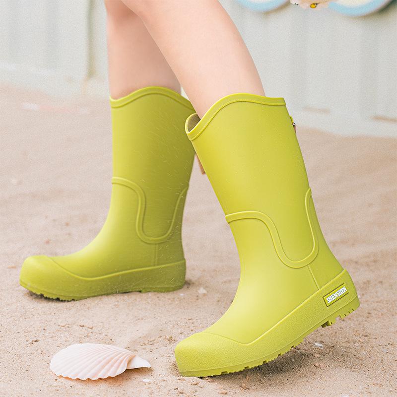 Women s Japanese Style Non-Slip Waterproof High-Top Rubber Rain Boots: Fashionable, Wear-Resistant, Soft-Soled, Ideal for Outdoor and Kitchen Use. Size 40
Women s Japanese Style Non-Slip Waterproof High-Top Rubber Rain Boots: Fashionable, Wear-Resistant, Soft-Soled, Ideal for Outdoor and Kitchen Use. Size 40