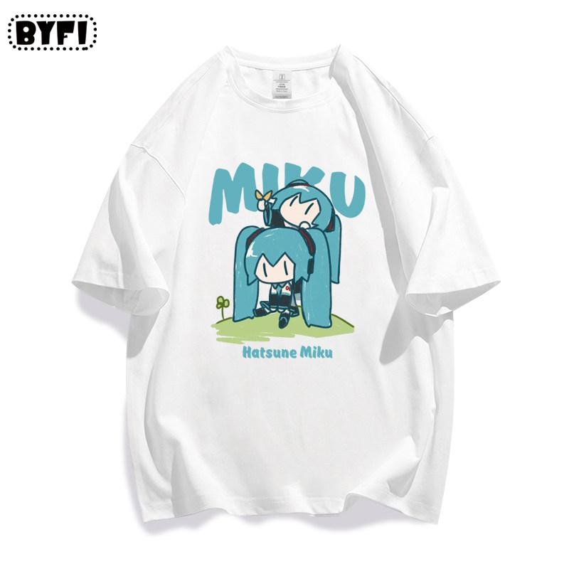 Hatsune Miku Collaborates on The Future MIKU Line Style Pure Cotton Printed New Fashion Trend Unisexs and Womens Short Sleeves 3XL
Hatsune Miku Collaborates on The Future MIKU Line Style Pure Cotton Printed New Fashion Trend Unisexs and Womens Short Sleeves 3XL
