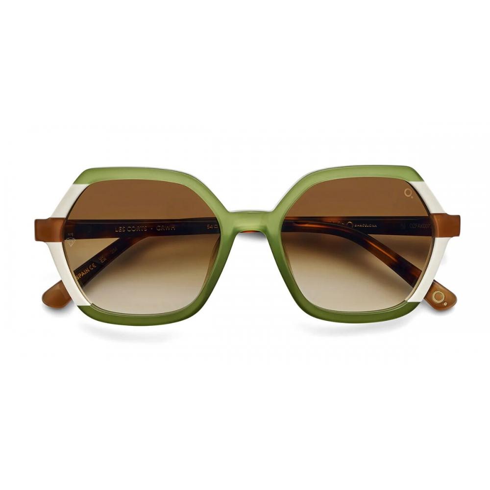 Etnia Barcelona Women Sunglasses Les Corts Grwh 54-18-145
Etnia Barcelona Women Sunglasses Les Corts Grwh 54-18-145