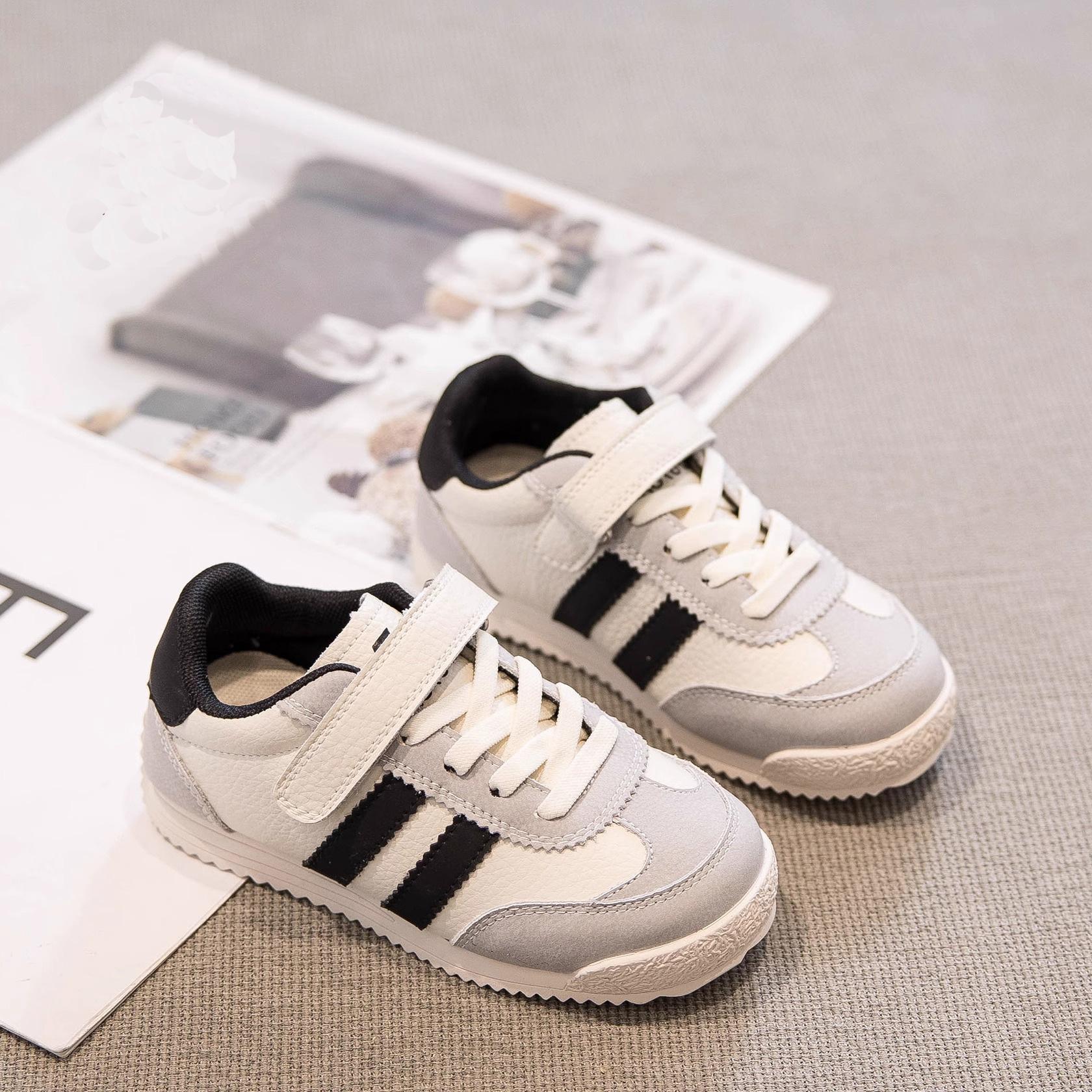 Легкая спортивная обувь для девочек, повседневная обувь на мягкой подошве для мальчиков, детская низкая дышащая обувь в стиле Форреста Гампа 31 чёрный
Легкая спортивная обувь для девочек, повседневная обувь на мягкой подошве для мальчиков, детская низкая дышащая обувь в стиле Форреста Гампа 31 чёрный