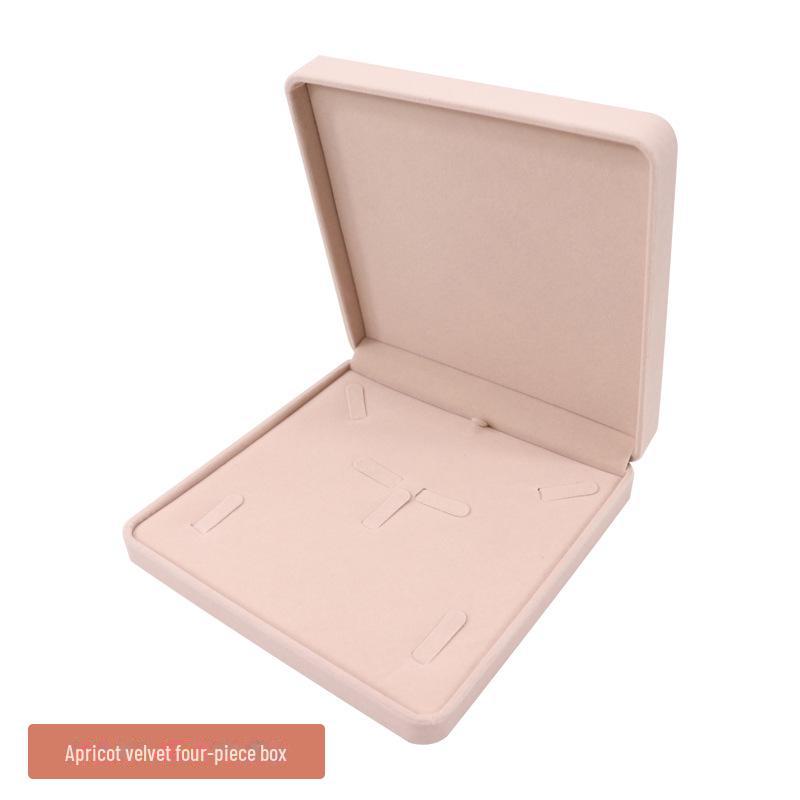 Бархатная шкатулка для хранения украшений - органайзер для ожерелий, колец и кулонов
Бархатная шкатулка для хранения украшений - органайзер для ожерелий, колец и кулонов