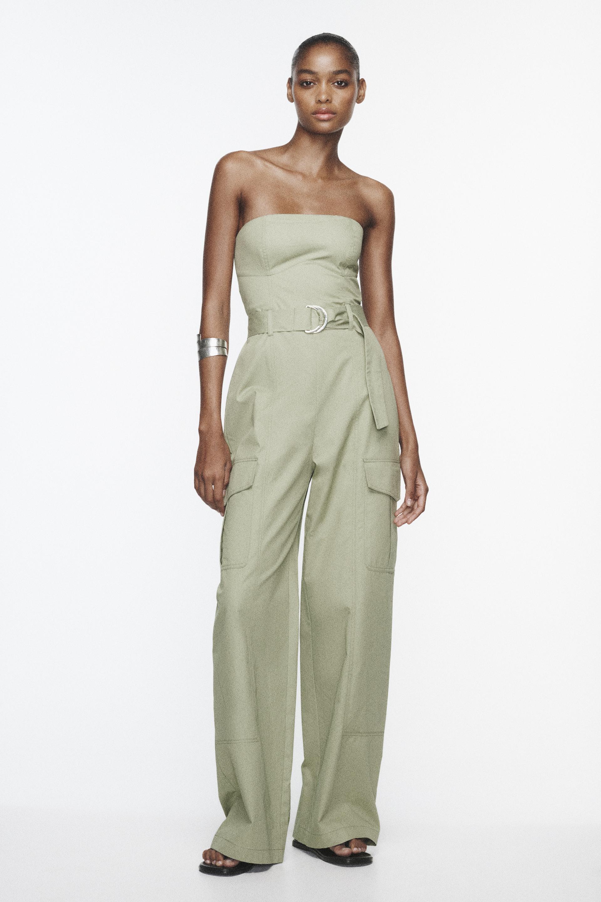 WIDE-LEG JUMPSUIT 
WIDE-LEG JUMPSUIT