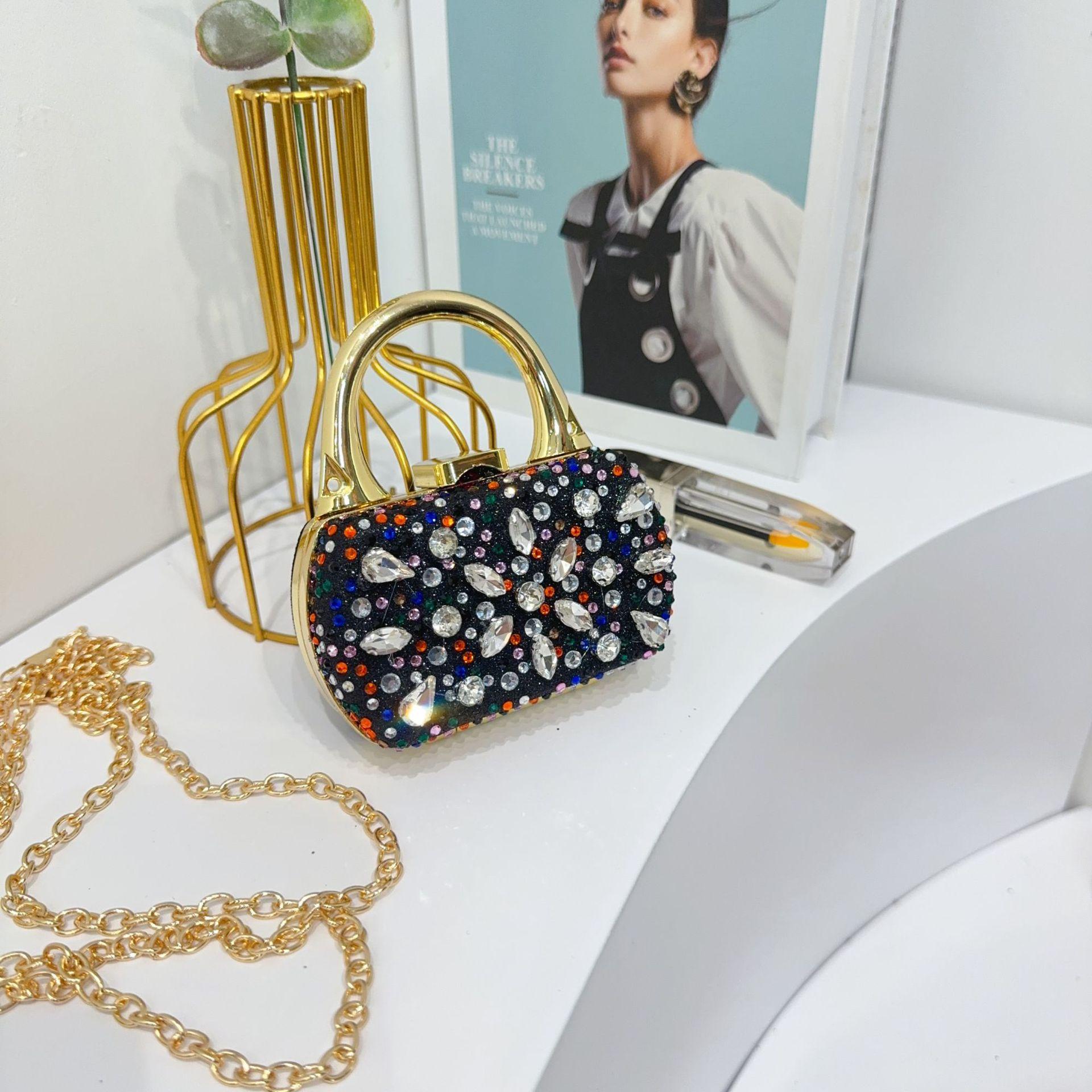 Mini Crossbody Bags Women Fashion Rhinestone Clutch Purse Cute Small Handbag Girls Party Evening Bag Luxury Shiny Shoulder Bag
Mini Crossbody Bags Women Fashion Rhinestone Clutch Purse Cute Small Handbag Girls Party Evening Bag Luxury Shiny Shoulder Bag