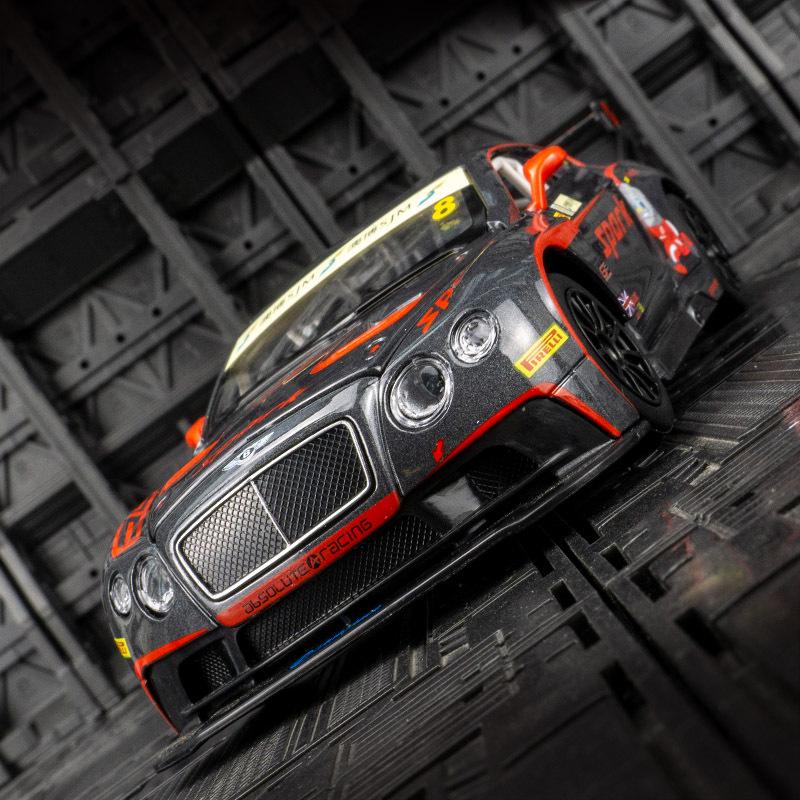 Модель автомобиля из сплава Caipo Bentley Continental GT3 Macau Edition со звуковыми и световыми эффектами
Модель автомобиля из сплава Caipo Bentley Continental GT3 Macau Edition со звуковыми и световыми эффектами