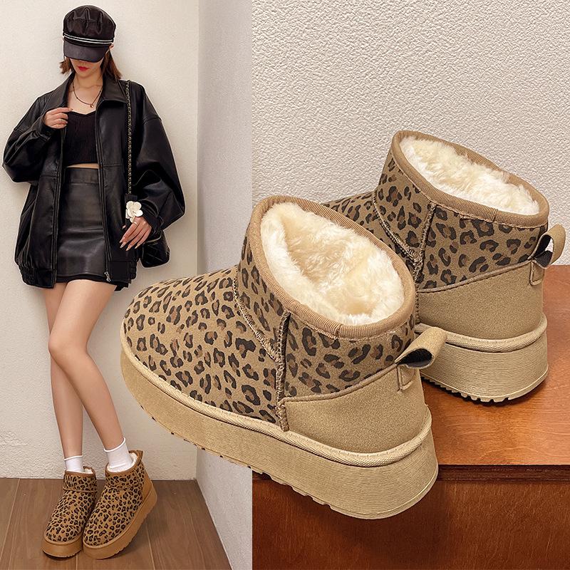 Foreign trade large size snow boots women s 2024 winter explosion thick-soled non-slip fashion outer wear velvet warm snow boots women 36 хаки
Foreign trade large size snow boots women s 2024 winter explosion thick-soled non-slip fashion outer wear velvet warm snow boots women 36 хаки