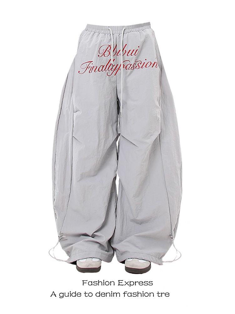 Серые парашютные брюки карго в американском стиле с вышивкой - на флисовой подкладке, оверсайз, повседневные длинные плиссированные брюки M
Серые парашютные брюки карго в американском стиле с вышивкой - на флисовой подкладке, оверсайз, повседневные длинные плиссированные брюки M