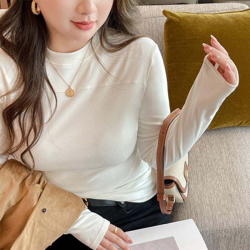 Autumn and Winter German Velvet Half Turtleneck Spliced long-sleeved Warm Inner Layering Shirt Women That Can Be Worn Outside with High Elasticity 3XL
Autumn and Winter German Velvet Half Turtleneck Spliced long-sleeved Warm Inner Layering Shirt Women That Can Be Worn Outside with High Elasticity 3XL