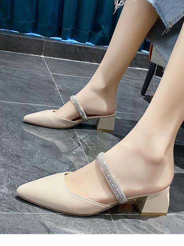 Elegant temperament rhinestone high heel pointed toe slippers women s 2025 new outer wear half drag high-end versatile women s shoes 40
Elegant temperament rhinestone high heel pointed toe slippers women s 2025 new outer wear half drag high-end versatile women s shoes 40