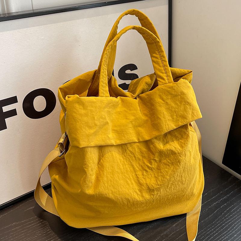 Nylon cloth bag women s large-capacity new autumn and winter versatile shoulder messenger bag high-end portable bucket bag жёлтый
Nylon cloth bag women s large-capacity new autumn and winter versatile shoulder messenger bag high-end portable bucket bag жёлтый