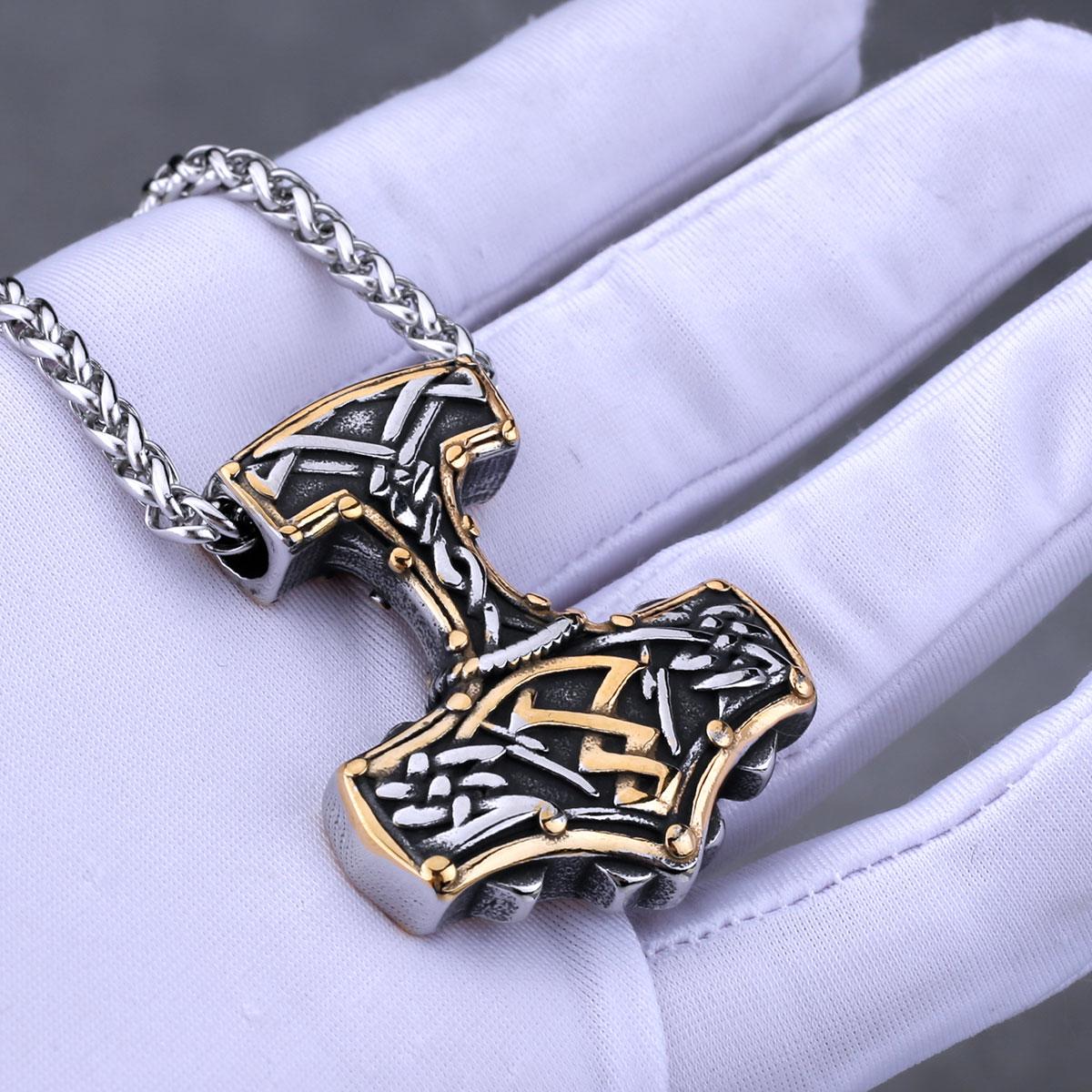 Винтажное ожерелье с тотемом викингов, мужское ожерелье из нержавеющей стали, God Bless Rune, кельтский узел, амулет, кулон, ожерелье, скандинавские модные украшения
Винтажное ожерелье с тотемом викингов, мужское ожерелье из нержавеющей стали, God Bless Rune, кельтский узел, амулет, кулон, ожерелье, скандинавские модные украшения