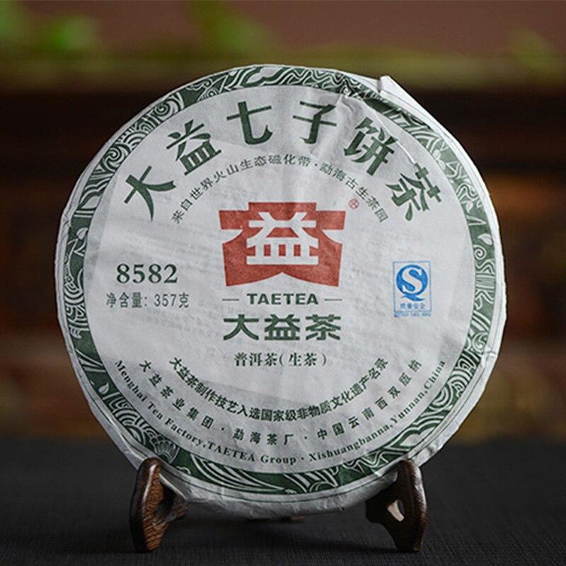 TAETEA Sheng Puer 2011 8582 Классический чай Yunnan Qizi Чайная зона Menghai партия 103 Raw Pu Er 357 г
TAETEA Sheng Puer 2011 8582 Классический чай Yunnan Qizi Чайная зона Menghai партия 103 Raw Pu Er 357 г