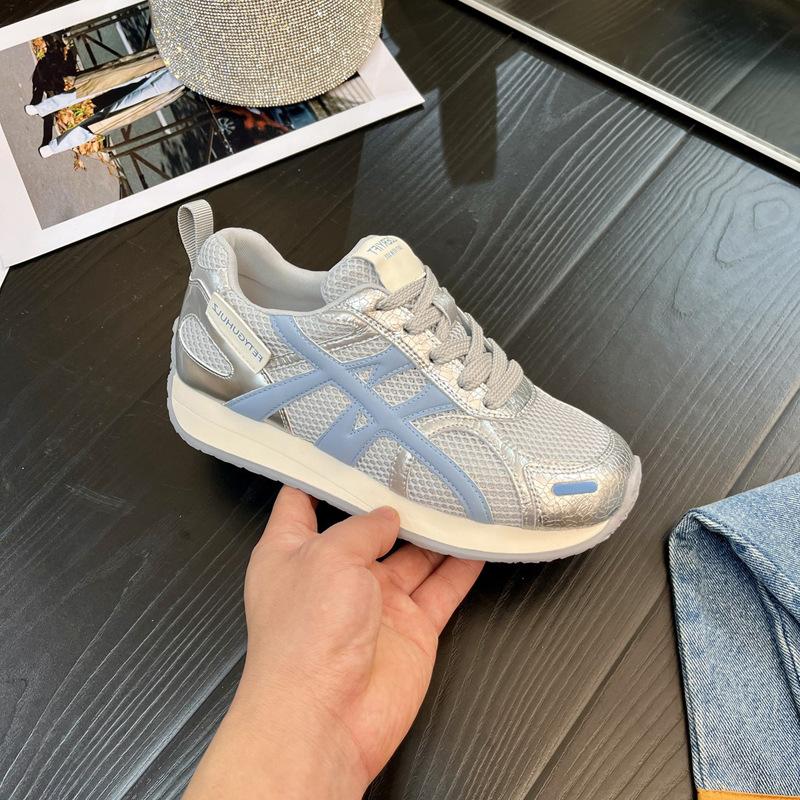 2025 new German training shoes matte mesh lightweight soft sole Forrest Gump shoes leather show feet small women summer casual versatile 35
2025 new German training shoes matte mesh lightweight soft sole Forrest Gump shoes leather show feet small women summer casual versatile 35