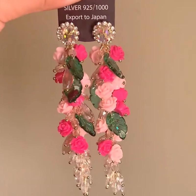 Silver Needle Diamond Tassel Crystal Flower Earrings - Fashionable High-End Stud Earrings
Silver Needle Diamond Tassel Crystal Flower Earrings - Fashionable High-End Stud Earrings