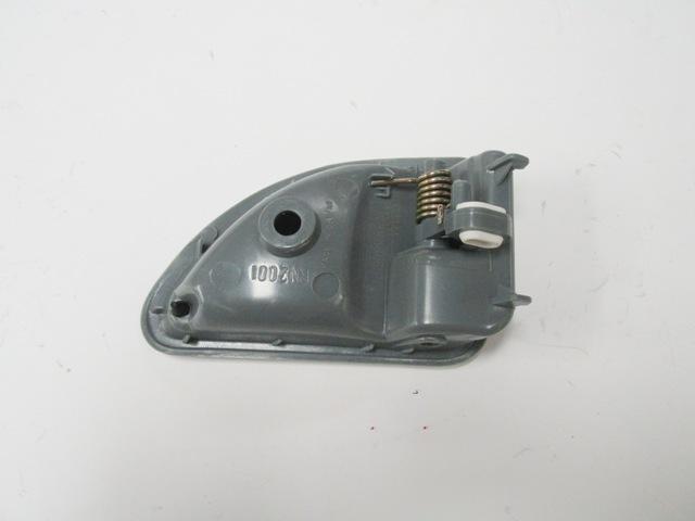 For Renault Twingo 2001 2002 Front Door Interior Opening Handle Left Gray Rough 8200259376
For Renault Twingo 2001 2002 Front Door Interior Opening Handle Left Gray Rough 8200259376