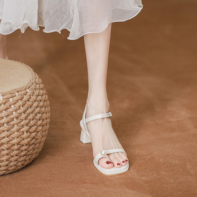 Сказочные сандалии на толстом каблуке с квадратным носком и жемчугом, новые универсальные туфли-лодочки с ремешком на щиколотке, темпераментные туфли на высоком каблуке 40 абрикосовый
Сказочные сандалии на толстом каблуке с квадратным носком и жемчугом, новые универсальные туфли-лодочки с ремешком на щиколотке, темпераментные туфли на высоком каблуке 40 абрикосовый