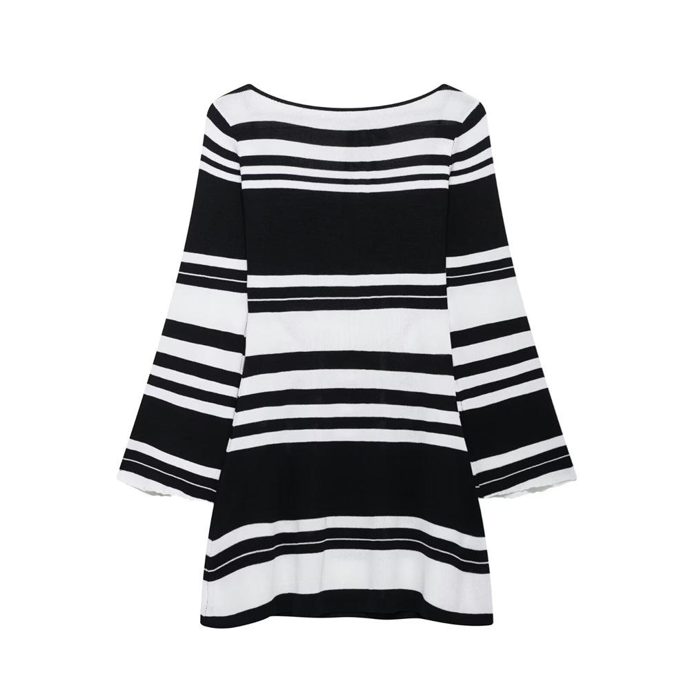2025 Spring Women s Striped Knit Dress: Sexy Lace-Up, Deep Backless, Round Neck, Black & White. M чёрный
2025 Spring Women s Striped Knit Dress: Sexy Lace-Up, Deep Backless, Round Neck, Black & White. M чёрный