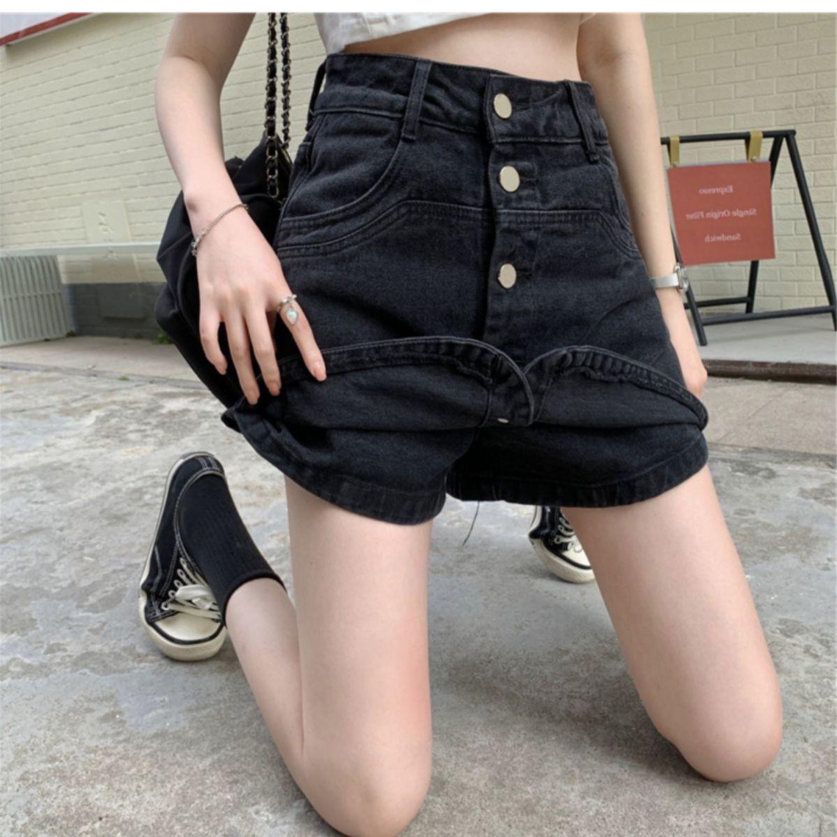 High-Waist Retro Blue Denim Shorts for Women, A-line Slimming Wide Leg with Lining. 2XL
High-Waist Retro Blue Denim Shorts for Women, A-line Slimming Wide Leg with Lining. 2XL