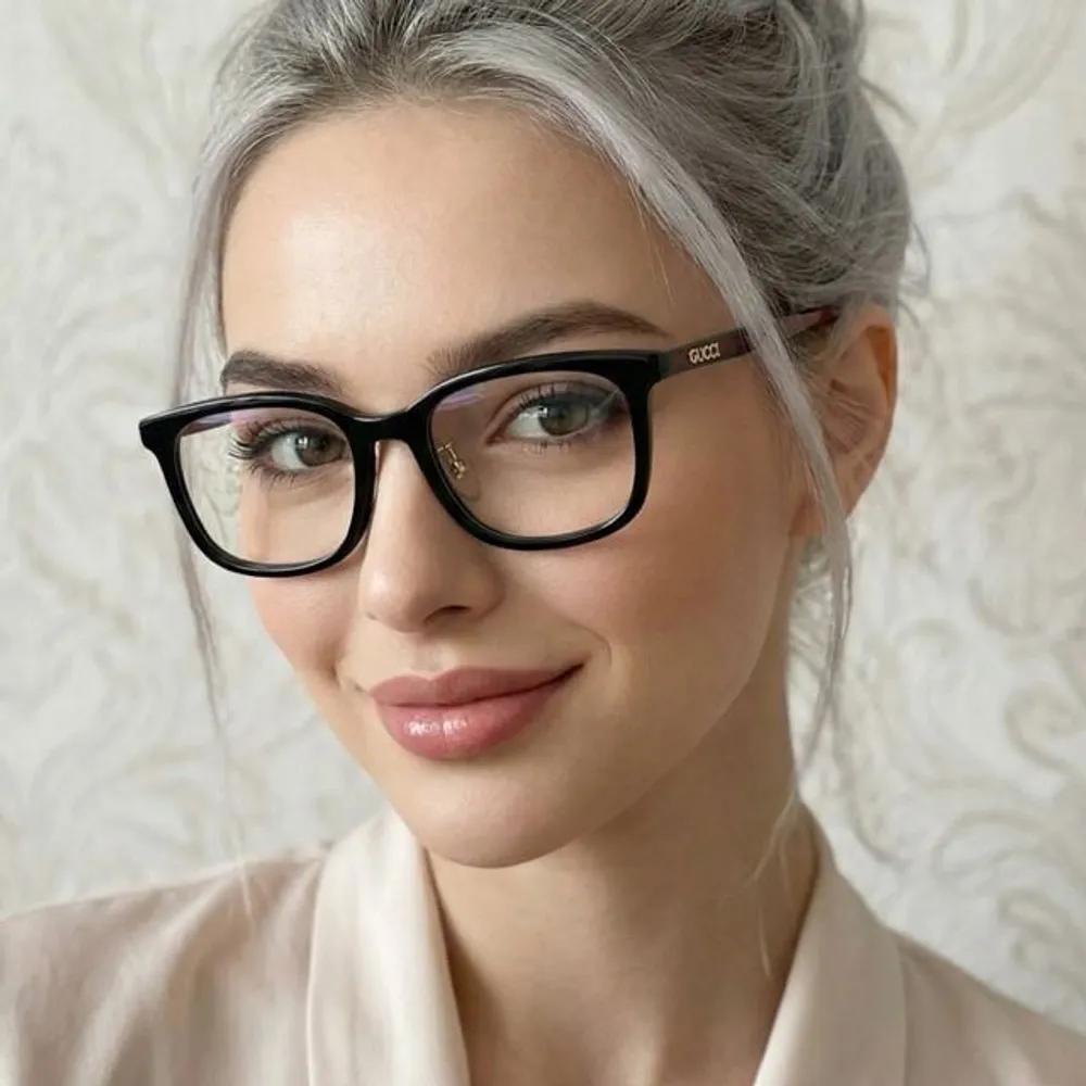Gucci Eyeglass Frames GG1873OK 001 Three-Stripe Square Horn-Rimmed Glasses for Men and Women
Gucci Eyeglass Frames GG1873OK 001 Three-Stripe Square Horn-Rimmed Glasses for Men and Women