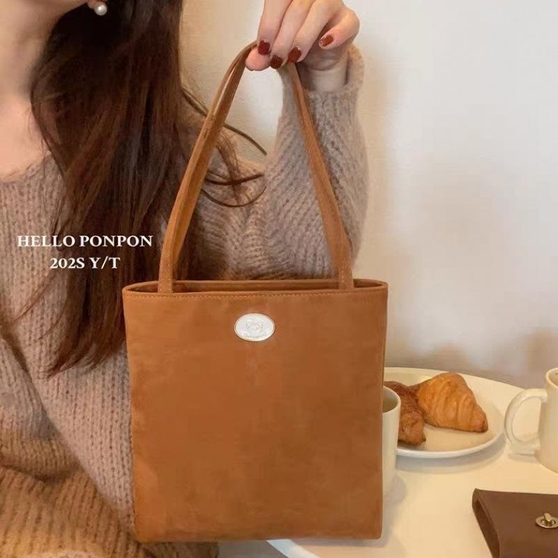 New autumn and winter suede brown handbag light suede tote shoulder bag cute mobile phone bag
New autumn and winter suede brown handbag light suede tote shoulder bag cute mobile phone bag