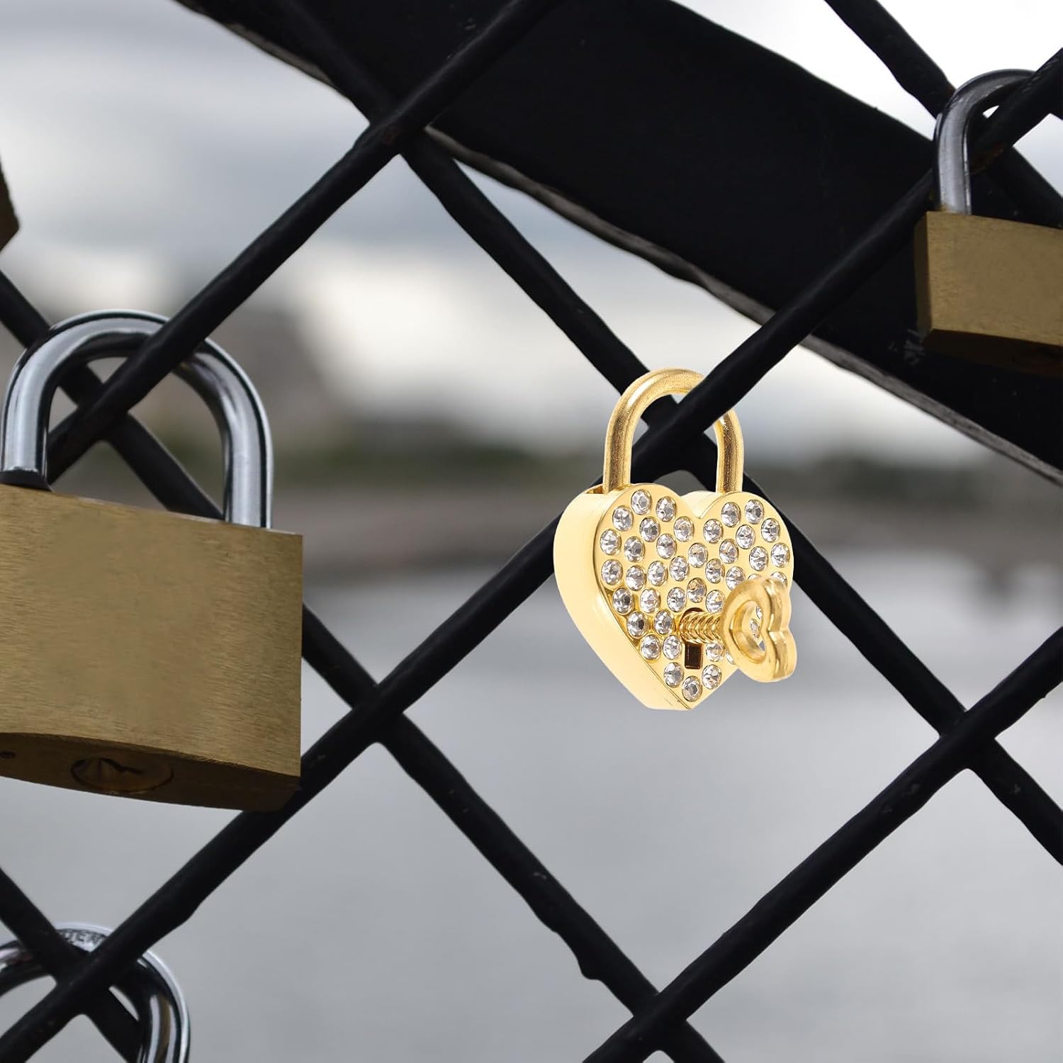 2Pcs Golden Heart Shaped Padlocks with Rhinestones, Mini Decorative Alloy Locks with Keys for Jewelry Box, Luggage, Diary Book, Handbags, and Gift
2Pcs Golden Heart Shaped Padlocks with Rhinestones, Mini Decorative Alloy Locks with Keys for Jewelry Box, Luggage, Diary Book, Handbags, and Gift