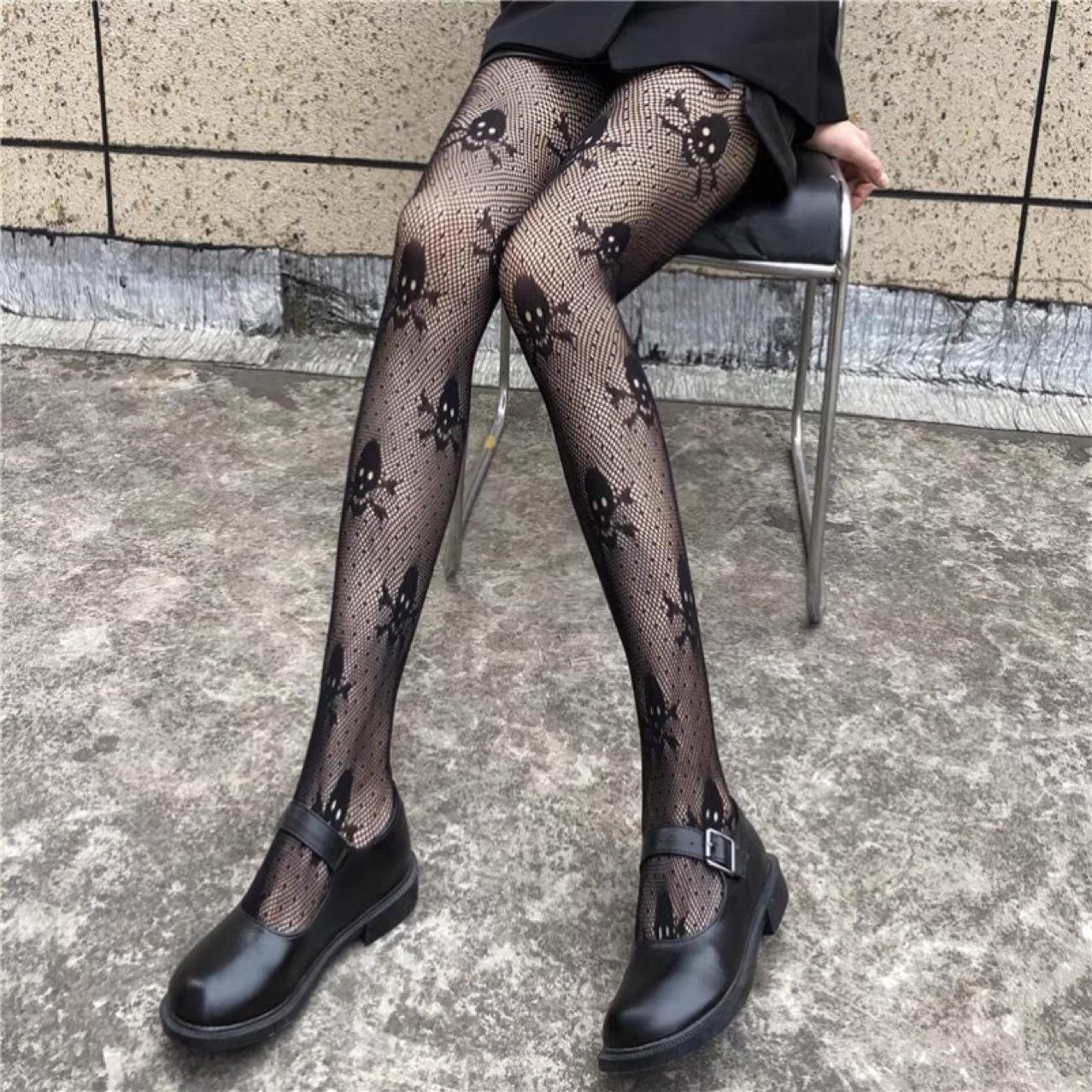 Gothic Fishnet Stockings Black Tights Women Sexy Nylon Sheer Pantyhose Cosplay Jk Girls Tights Halloween Themed Retro Stockings# One Size
Gothic Fishnet Stockings Black Tights Women Sexy Nylon Sheer Pantyhose Cosplay Jk Girls Tights Halloween Themed Retro Stockings# One Size