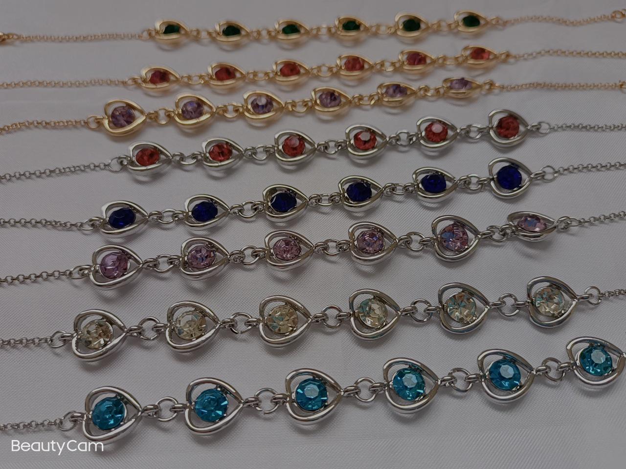 Комплект украшений из кристаллов в форме сердца: Ожерелье, Серьги, Кольцо, Браслет
Комплект украшений из кристаллов в форме сердца: Ожерелье, Серьги, Кольцо, Браслет